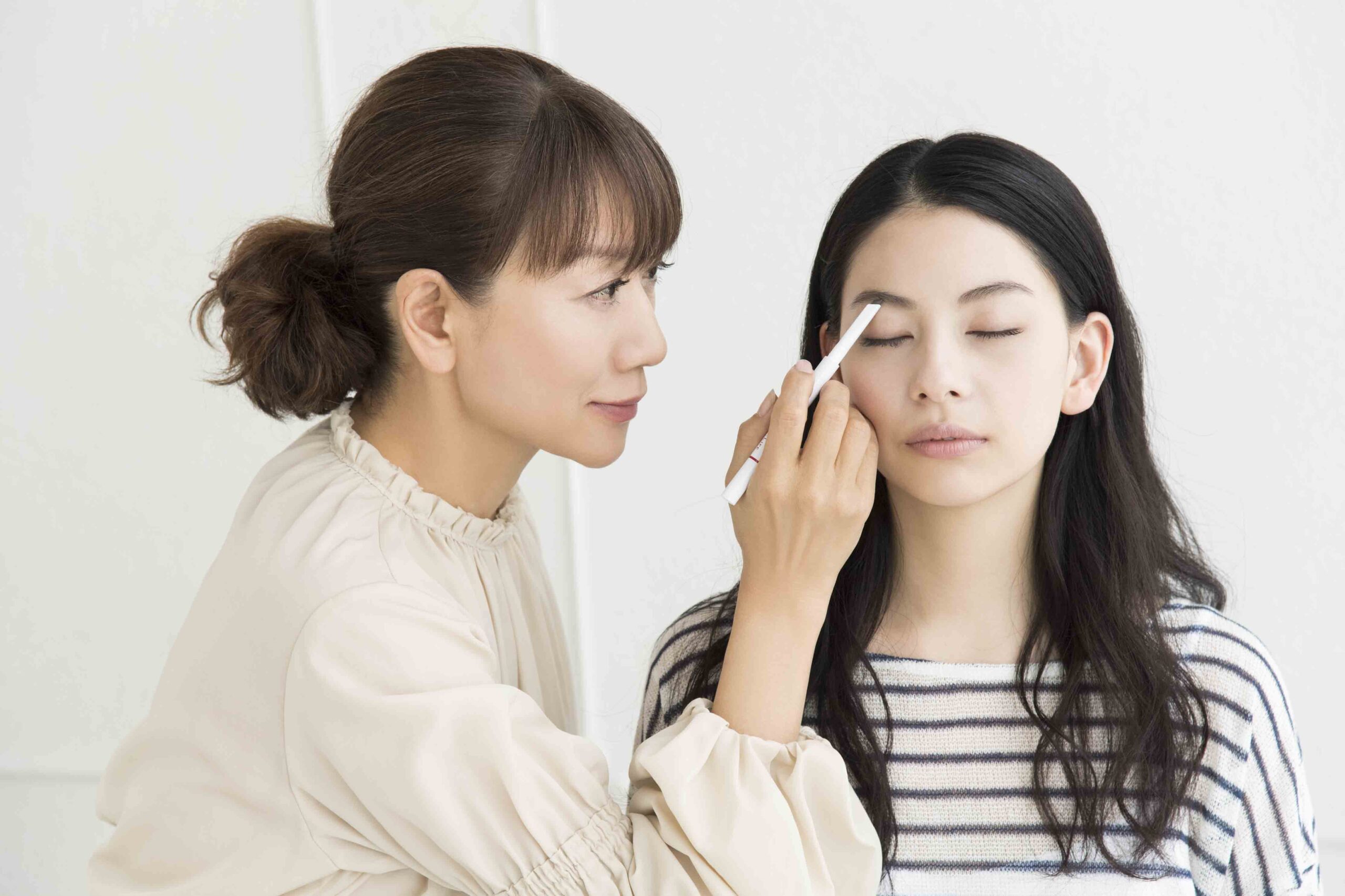 流行りに乗る、その前に。正しい眉、描けている?